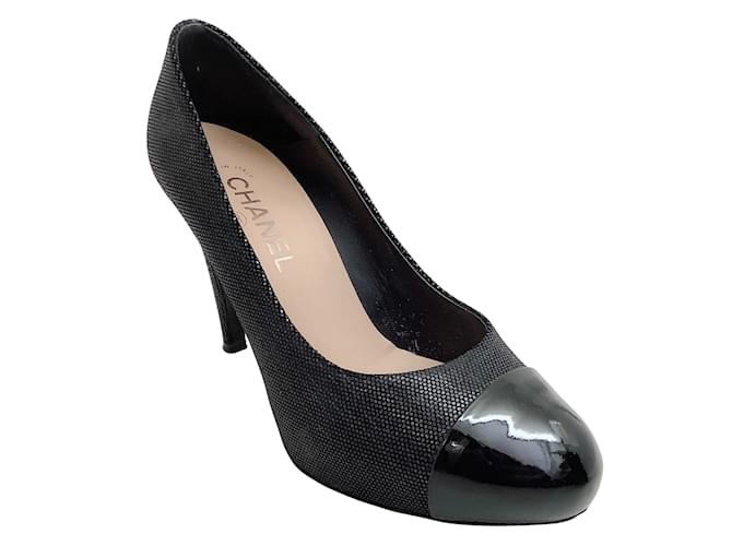 Chanel Zapatos de tacón negros con plataforma y puntera de charol Cuero  ref.938422