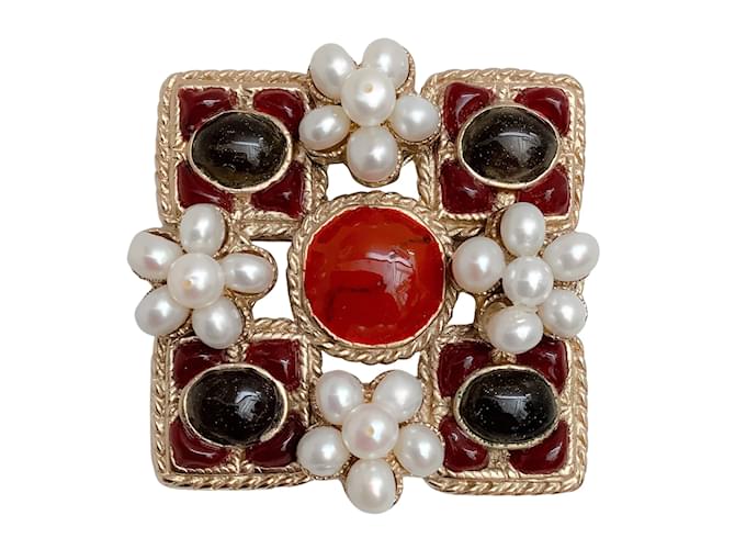 Chanel Burgundy Gripoix and Pearl Square Brooch Multiple colors Metal  ref.938847