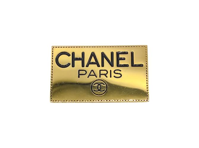 Chanel Gold/Black Cc Paris Label Brooch Golden Metal ref.938885 - Joli  Closet