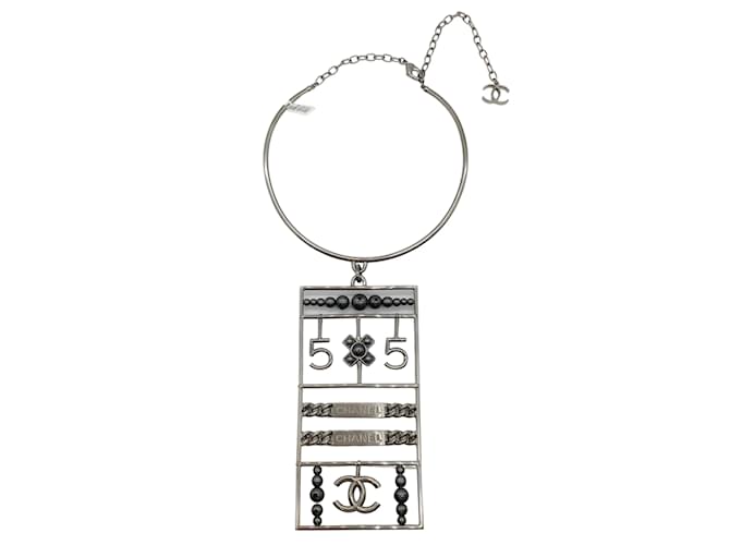 Chanel 2015 Halsband mit Latzhalskette Grau Metall  ref.938913