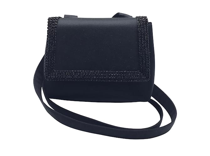 Bolsa de ombro pequena de cetim enfeitada com miçangas pretas Chanel Preto Seda  ref.938943