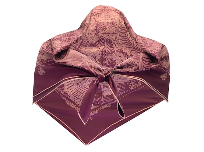 Hermès Hermes Paris Legende Kuna Peuple de Panama Borgonha / Cachecol de sarja de seda estampado rosa Roxo  ref.939382