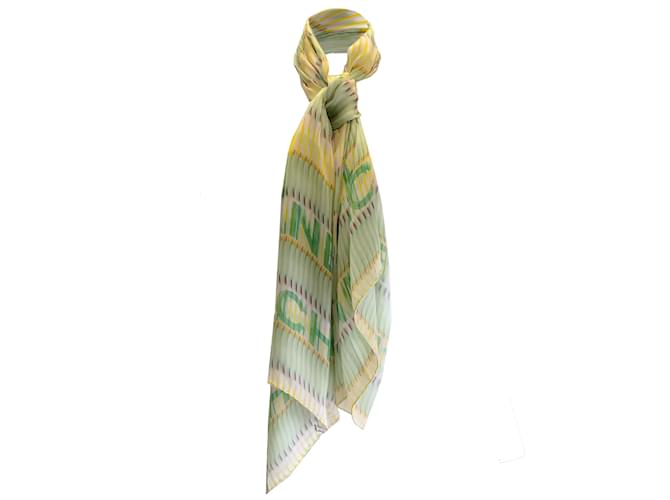 Pañuelo largo de seda transparente con estampado múltiple verde de Chanel  ref.939469