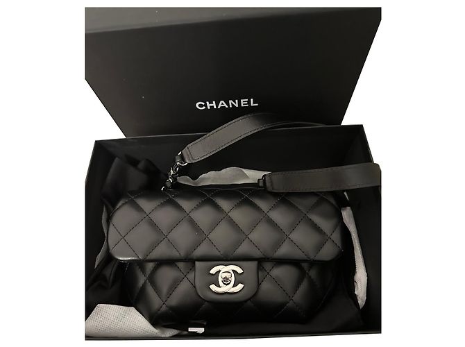 Chanel Timeless Noir