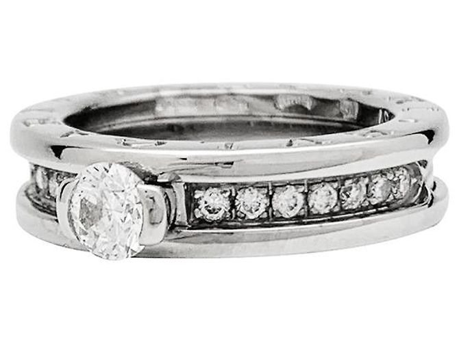 Anello Bulgari, 'B.Zero1', oro bianco e diamante centrale