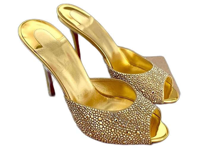Christian Louboutin Me Dolly Golden Leather  ref.942964