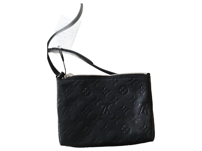 Pallas Louis Vuitton Handbags Black Leather  ref.943910