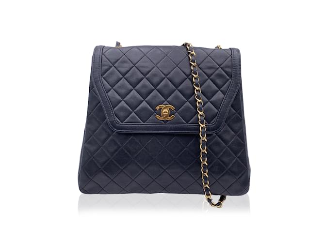 Handbags Chanel Vintage Black Quilted Trapeze Flap Shoulder Bag with Wallet