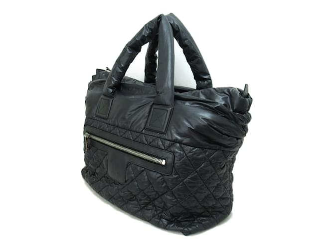 Chanel Matelasse Coco Cocoon Bag Black Cloth ref.945028 - Joli Closet