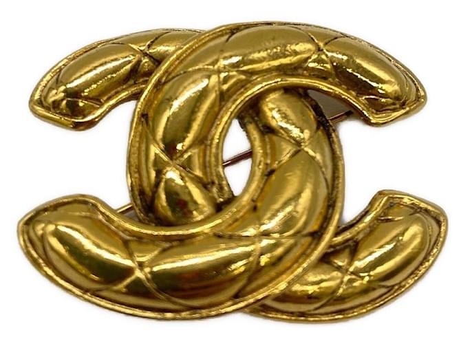 ****CHANEL Matelasse Coco Mark Brooch Gold hardware Gold-plated  ref.945718