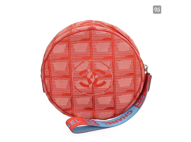 Vanity Sac à poignet rond en toile de la nouvelle ligne de voyage Chanel en très bon état Rouge  ref.945930