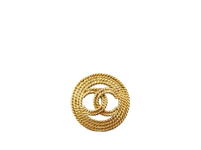Chanel CC brooch Golden Metal ref.945956 - Joli Closet
