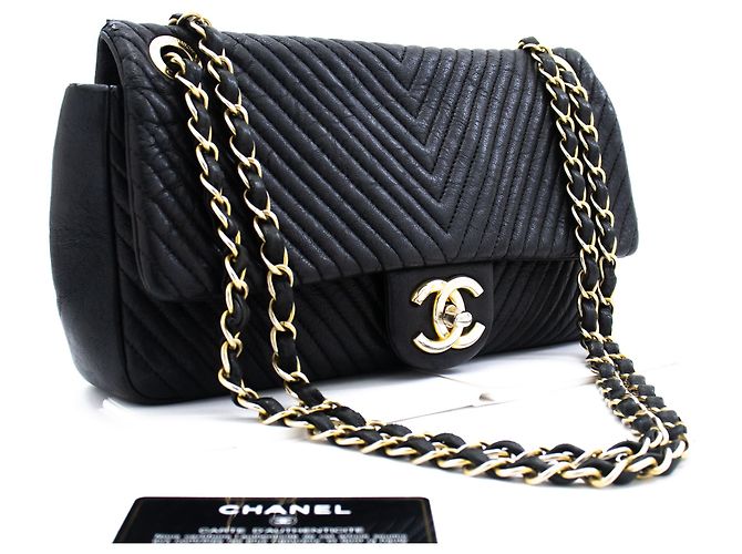 Bolsa de ombro Chanel Chevron com ponto em V e corrente de couro com aba única Preto