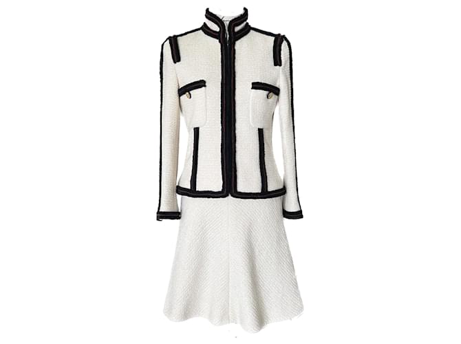 Chanel Iconic Kate Moss Style Tweed Suit Cream ref.949099 - Joli