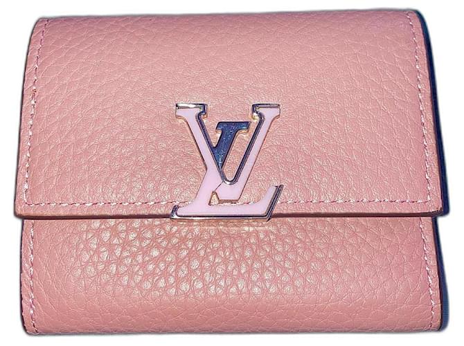 Louis Vuitton Kapuzinerkresse Pink Lackleder  ref.950886