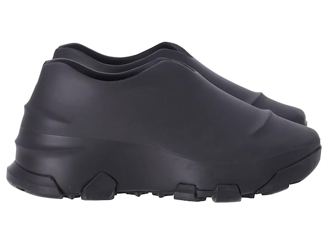 Givenchy Monumental Mallow Low-Top Sneakers in Black Rubber   ref.952023