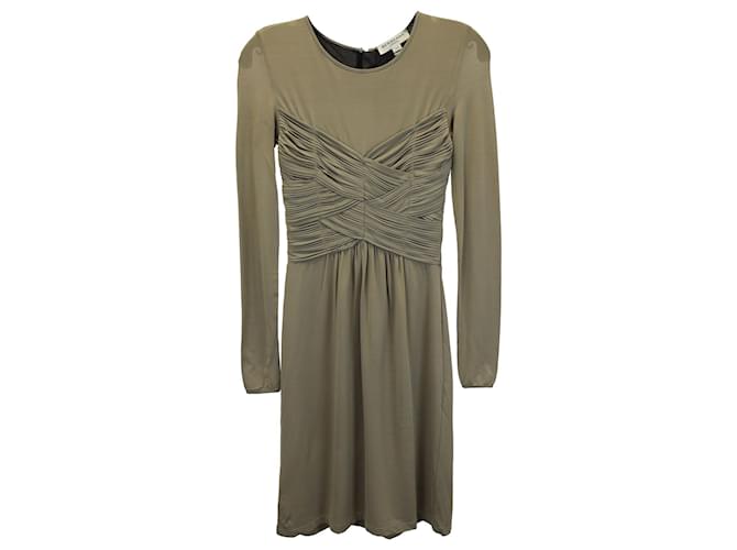 Burberry Ruched Bodice Dress in Olive Viscose Green Olive green Cellulose fibre  ref.953715