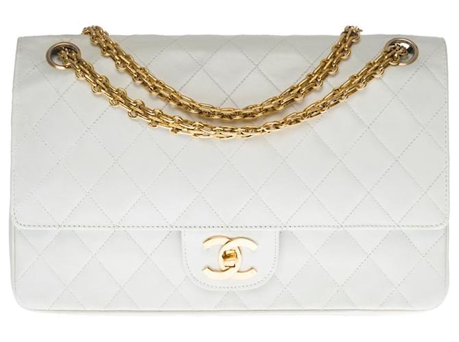 Mademoiselle Chanel TIMELESS CROSSBODY BAG/CLASSIC lined FLAP IN WHITE  QUILTED LEATHER -1212511990 ref.955200 - Joli Closet