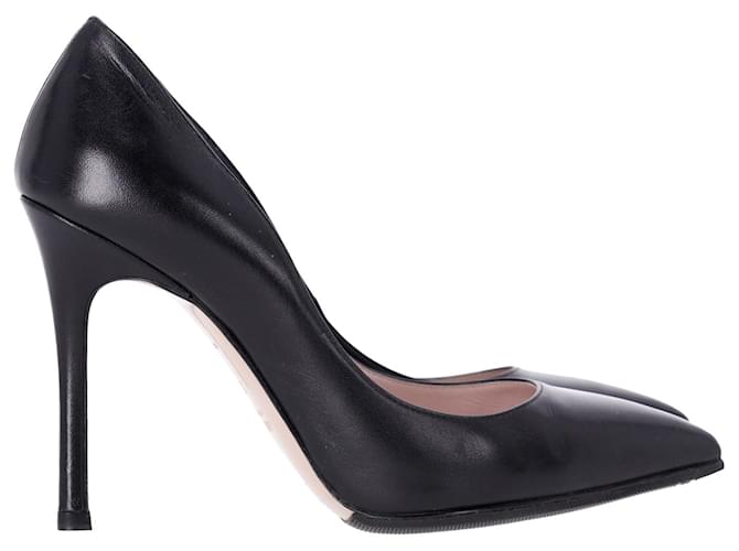 Zapatos de tacón con punta en punta de Miu Miu en cuero negro  ref.955911