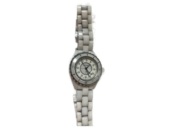 Chanel J12 Uhr Keramik Weiß mit Diamanten