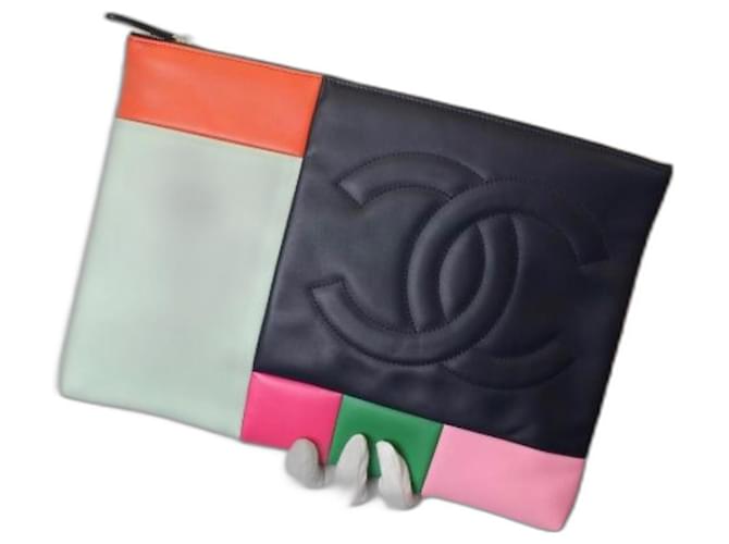 Chanel Bolsos de embrague Multicolor Cuero  ref.956924