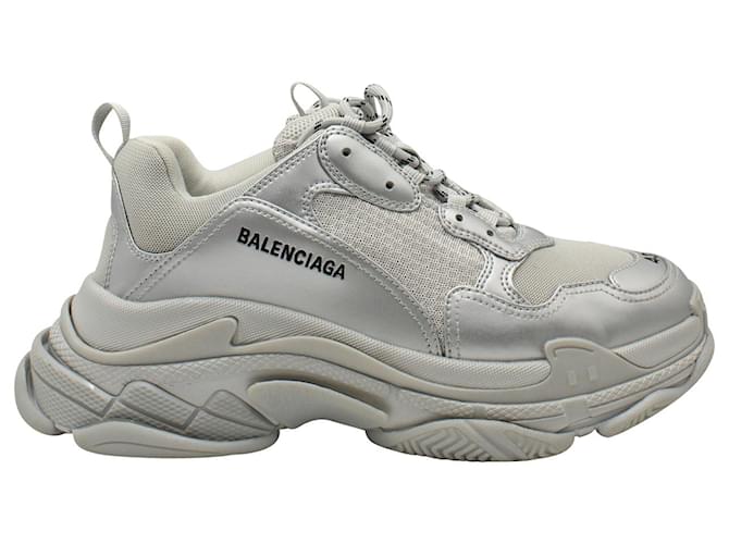 Zapatillas bajas Balenciaga Triple S Metallic en piel sintética plateada y malla Plata Metálico Sintético Polipiel  ref.957894