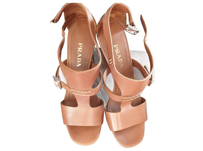 Prada Sandalen Leder Camel Kamel