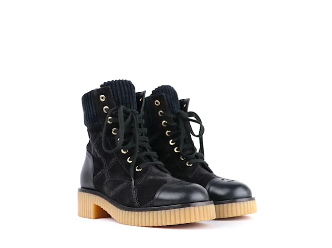 CHANEL Boots T.EU 37 Leather Black ref.959768 - Joli Closet