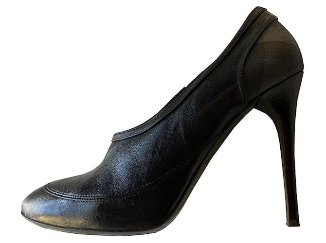 Burberry Heels Black Leather  ref.960037