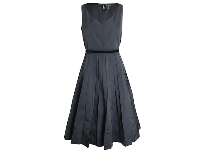 Marc Jacobs plissiertes ärmelloses Kleid aus schwarzem Polyester  ref.960075