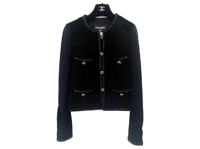 Chanel Iconic Little Black Tweed Jacket ref.960647 - Joli Closet