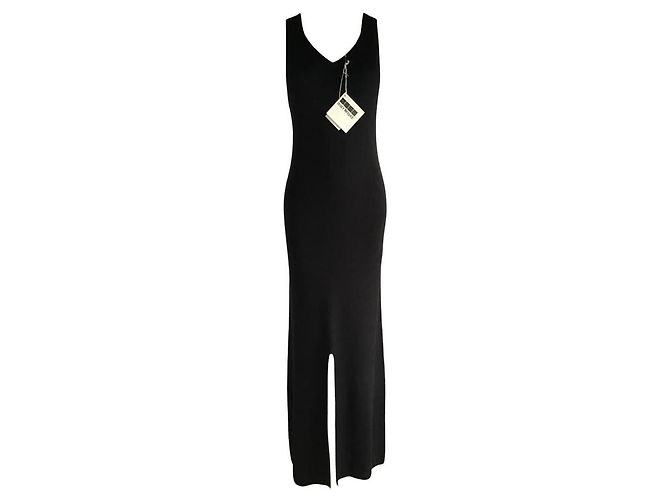 ***Issey Miyake Geripptes Maxikleid Schwarz