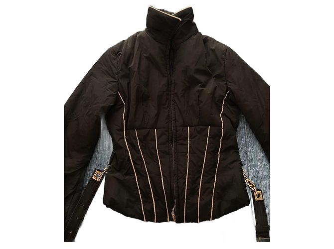 Elisabetta Franchi Pufferjacke Schwarz mit Goldgürtel Gold hardware