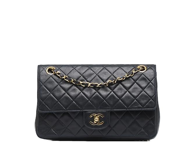 Chanel Medium Classic lined Flap Bag Black Leather Lambskin ref.962249 -  Joli Closet