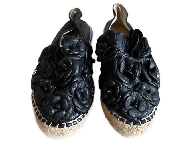 Schwarze Camélia-Espadrilles von Chanel