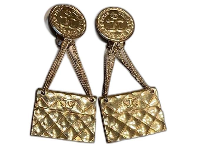 Chanel Aretes Dorado Metal  ref.964947