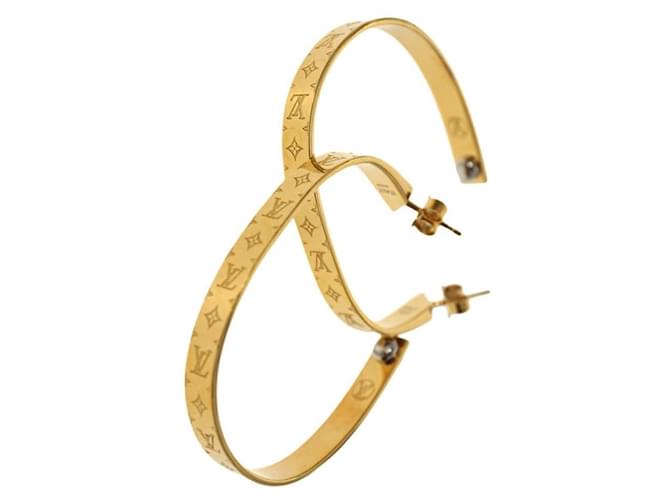 ***Pendientes de aro con monograma de Louis Vuitton Gold hardware Chapado en oro  ref.964973