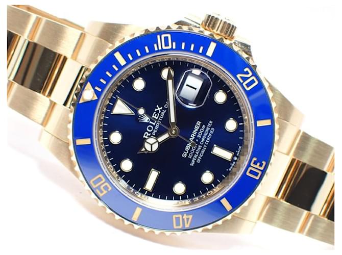 Fecha del submarinista ROLEX 18K oro amarillo esfera azul 126618LB