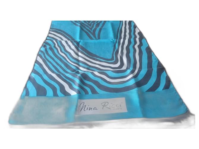 NINA RICCI foulard vintage Soie Bleu clair  ref.966606