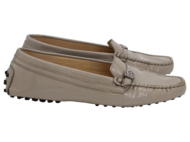 Tod's Flat Loafers in Beige Patent Leather  ref.967081