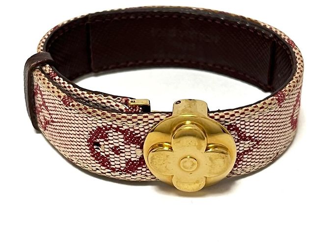 Louis Vuitton boa sorte Rosa