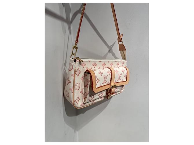 Louis Vuitton Clutch-Taschen Pink Beige Leinwand  ref.968722