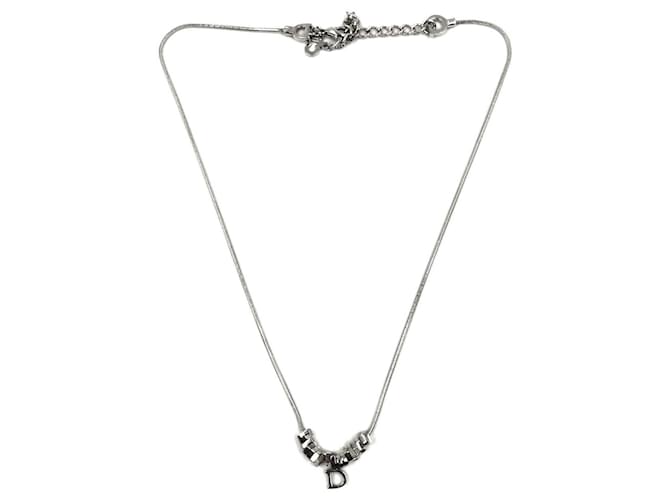 Christian Dior-Buchstaben-D-Halskette mit Anhänger Silber Versilbert  ref.968995