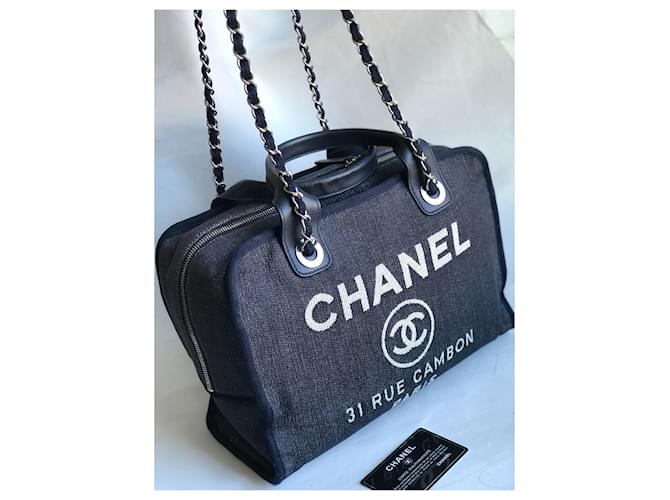 Chanel bag with authenticity card Blue Denim ref.969759 - Joli Closet