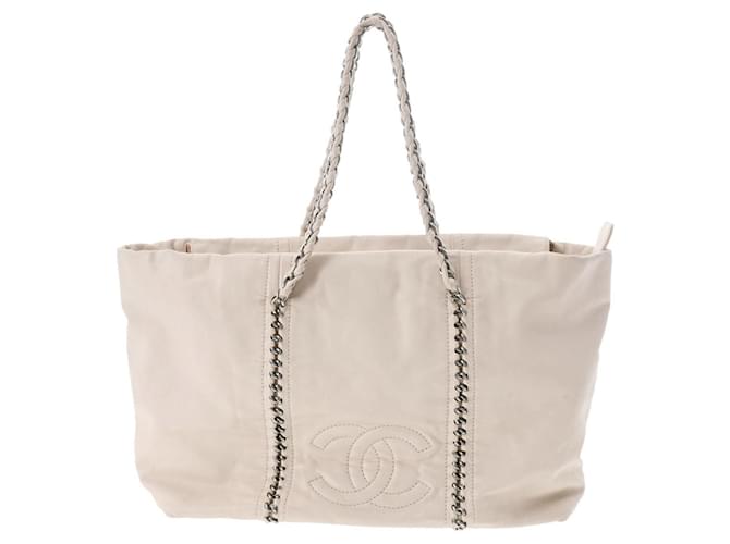 Classique Chanel shopping Cuir Beige  ref.969778