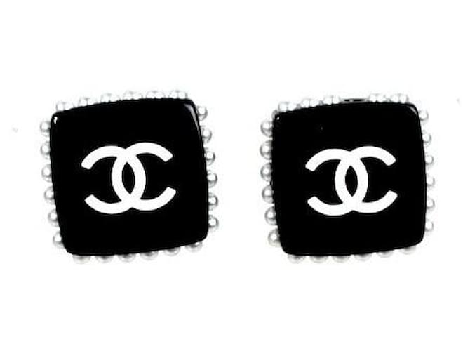 Chanel Boucles d'oreilles Noir  ref.970196