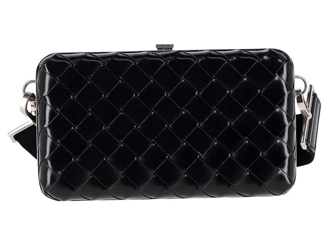 Bolso bandolera tipo clutch con tejido Intrecciato de Bottega Veneta en cuero negro  ref.970489