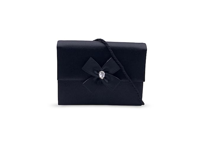 Yves Saint Laurent Pochette vintage en satin noir ornée d'un nœud Toile  ref.970701