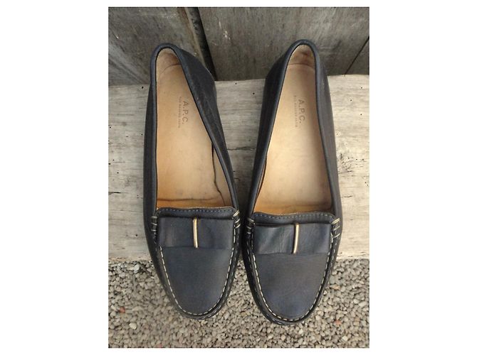 APC moccasins size 37 New condition Black
