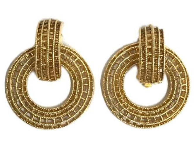 ***CHANEL  hoop earrings Golden 